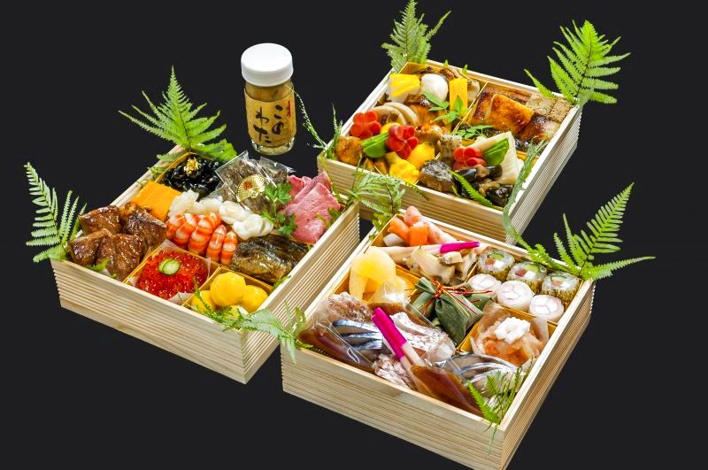 特撰新春 和風おせち料理 極 木箱３段重 ４ ５名様用 日本料理 湯木のお取り寄せ
